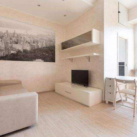 Zara Bright Flat Apartment Milan Exterior photo